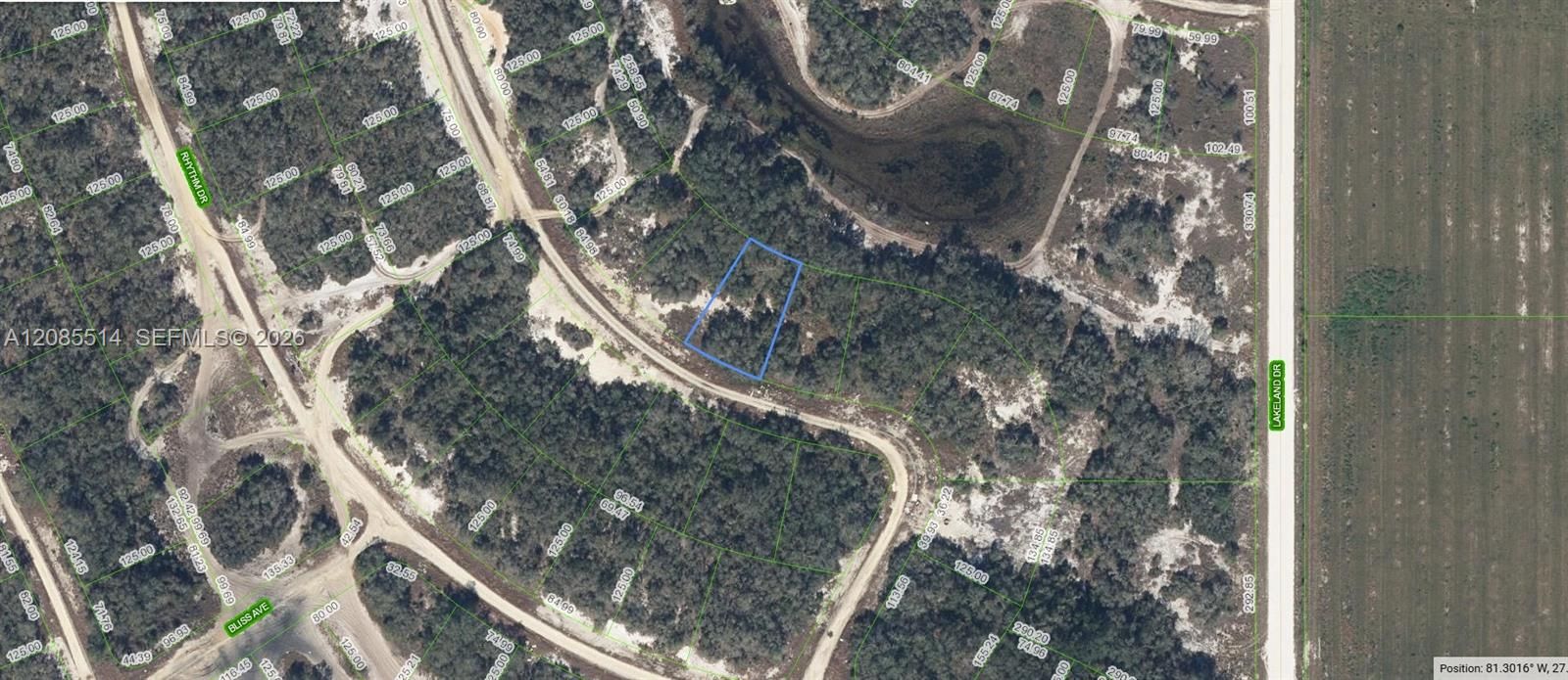 На продажу: $8,900 (0.20 acres)