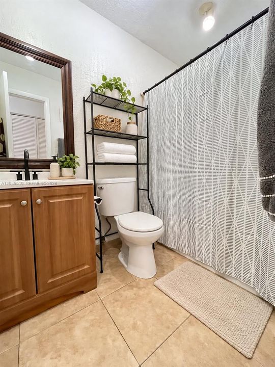For Sale: $495,000 (3 beds, 2 baths, 1276 Square Feet)