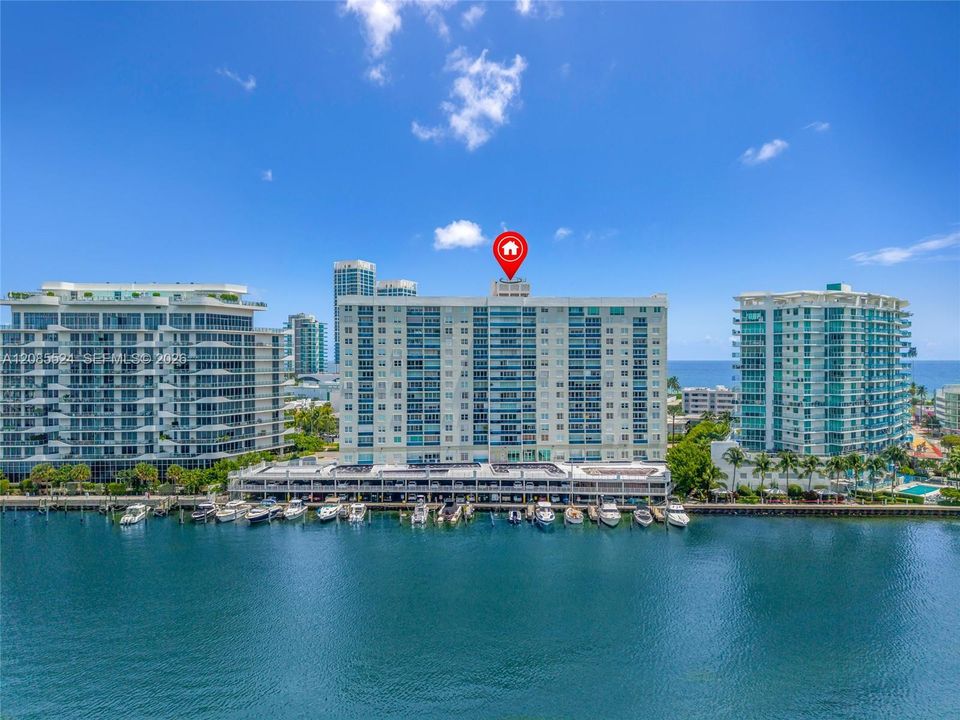 For Sale: $599,000 (2 beds, 2 baths, 1326 Square Feet)
