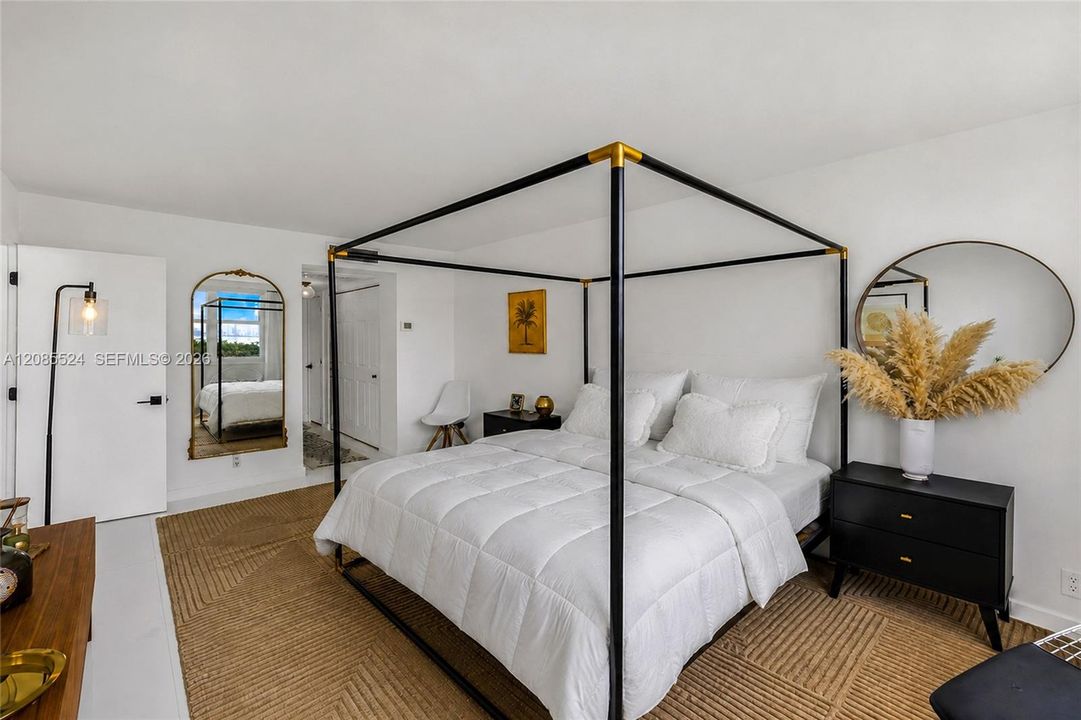 For Sale: $599,000 (2 beds, 2 baths, 1326 Square Feet)