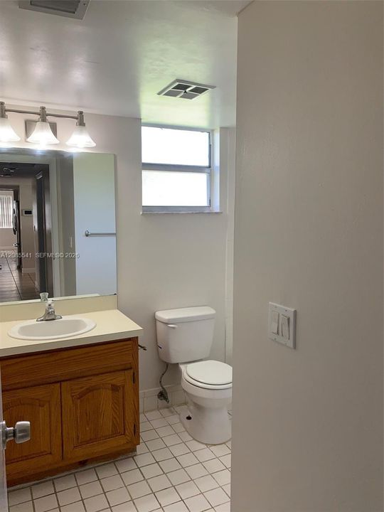 For Rent: $2,750 (2 beds, 2 baths, 1246 Square Feet)
