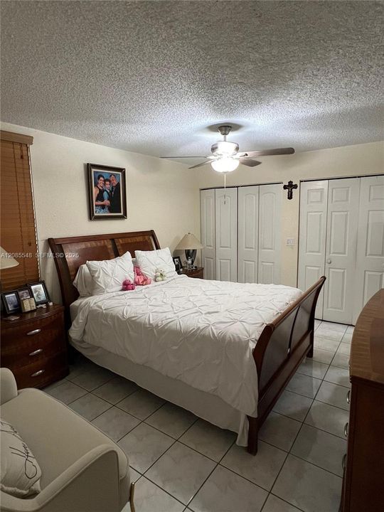 For Sale: $285,000 (3 beds, 2 baths, 1260 Square Feet)