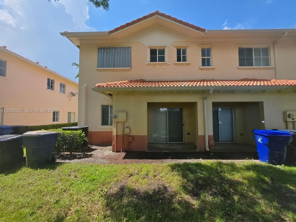 На продажу: $370,000 (3 спален, 2 ванн, 1533 Квадратных фут)