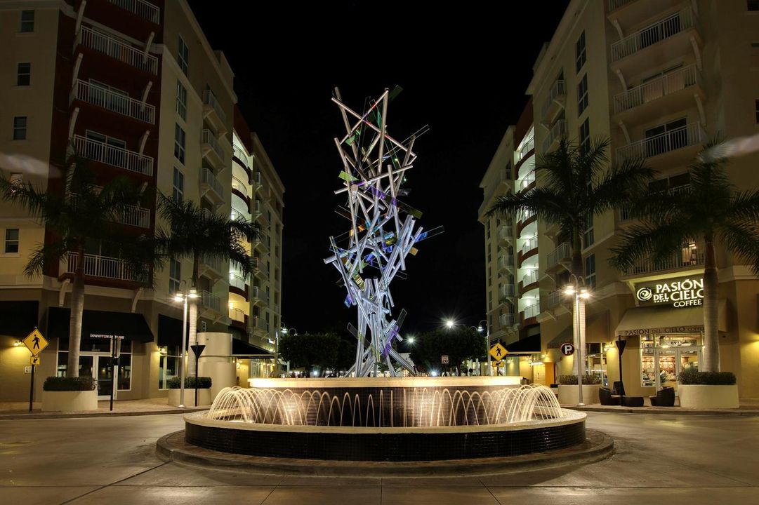 20__downtown_dadeland_Night_photo_by_Sup
