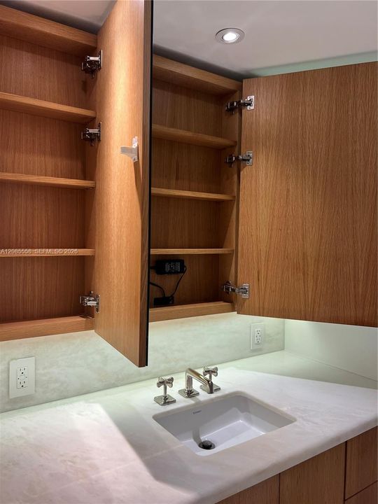 En Renta: $2,975 (1 camas, 1 baños, 760 Pies cuadrados)