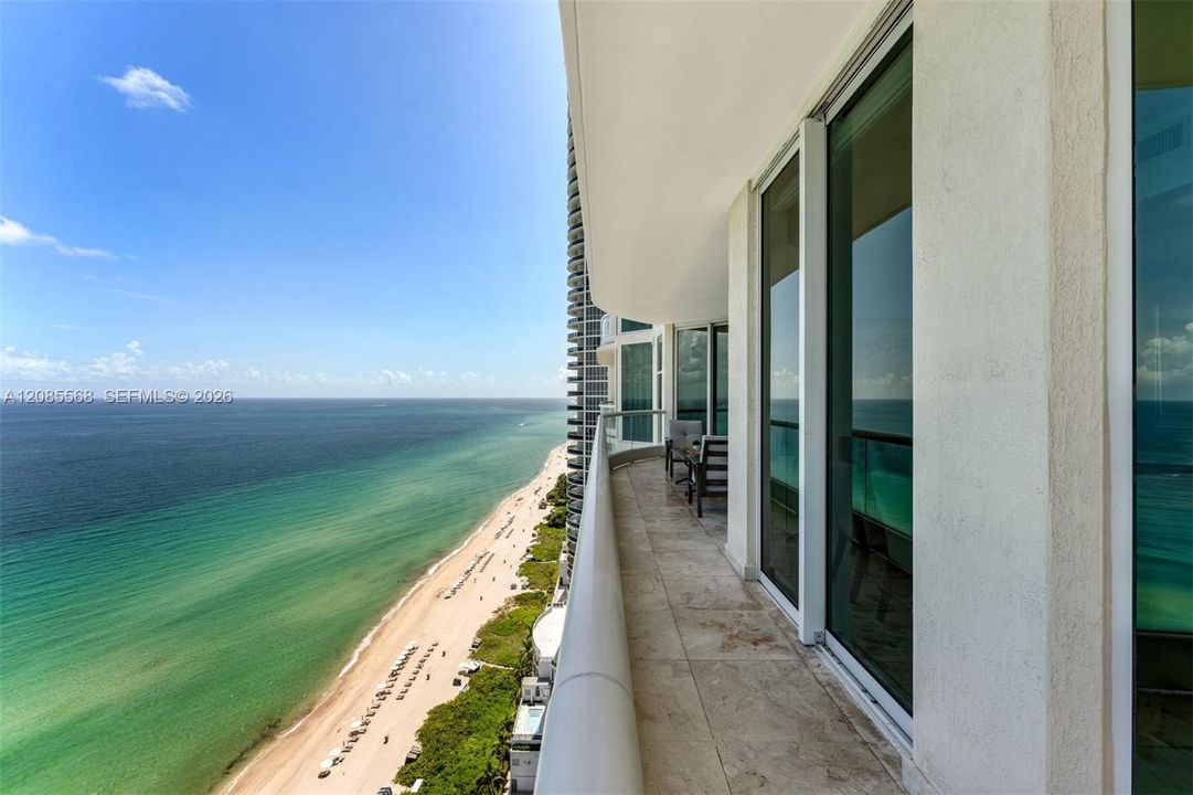 For Rent: $13,000 (2 beds, 3 baths, 2245 Square Feet)
