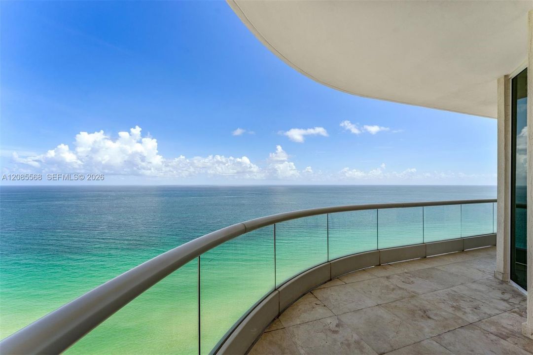For Rent: $13,000 (2 beds, 3 baths, 2245 Square Feet)