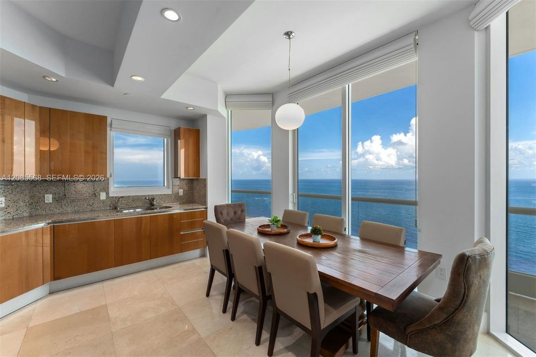 For Rent: $13,000 (2 beds, 3 baths, 2245 Square Feet)