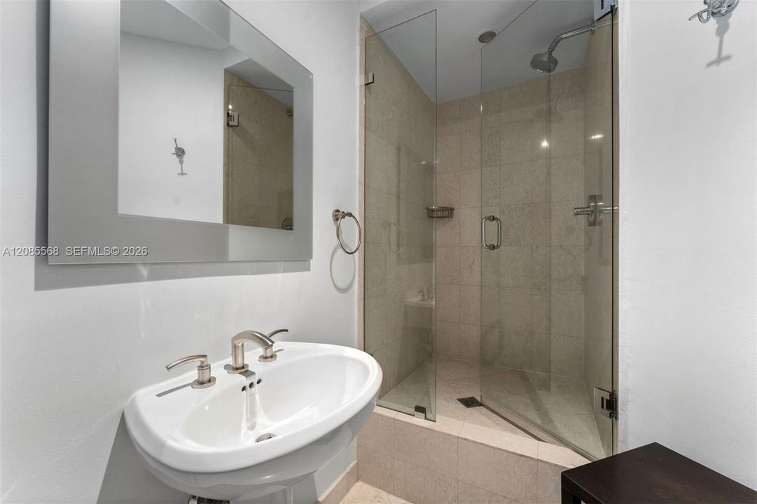 For Rent: $13,000 (2 beds, 3 baths, 2245 Square Feet)