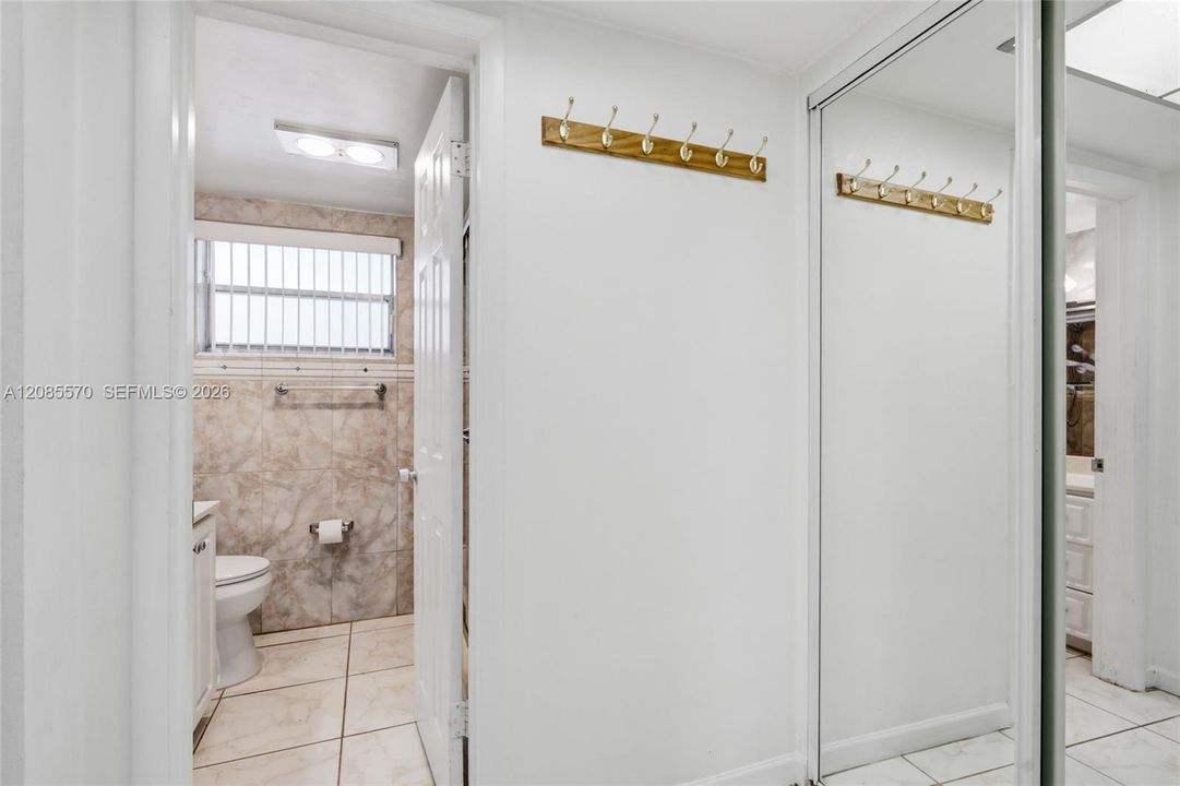 В аренду: $1,600 (1 спален, 1 ванн, 850 Квадратных фут)