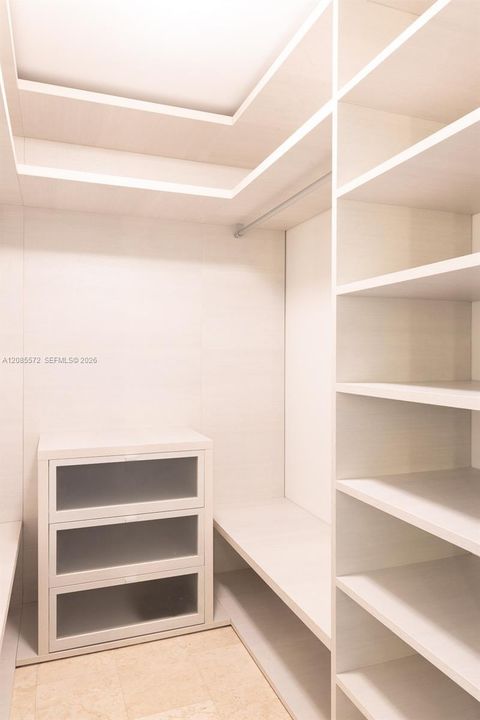 В аренду: $9,700 (3 спален, 3 ванн, 1660 Квадратных фут)