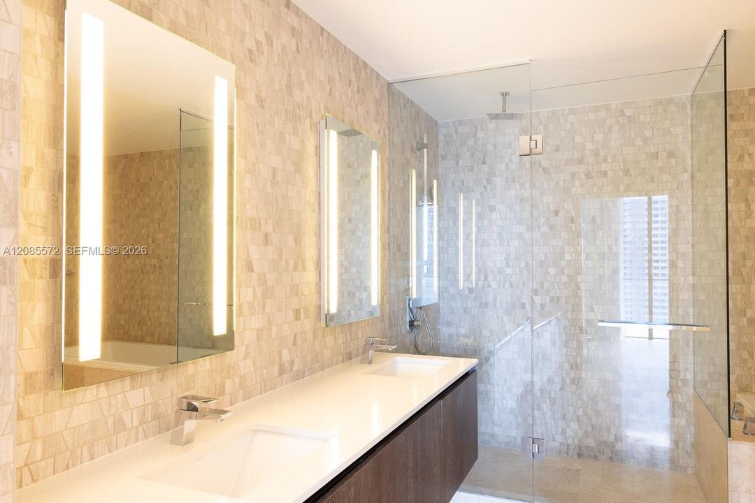 В аренду: $9,700 (3 спален, 3 ванн, 1660 Квадратных фут)