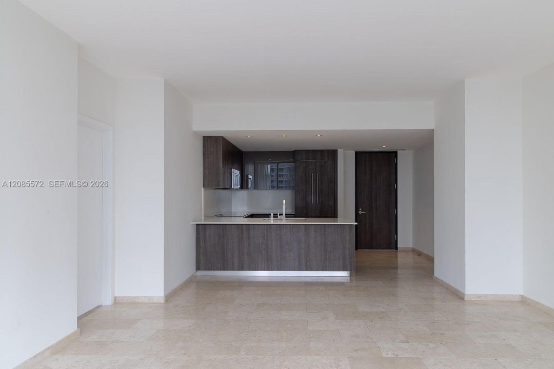 В аренду: $9,700 (3 спален, 3 ванн, 1660 Квадратных фут)