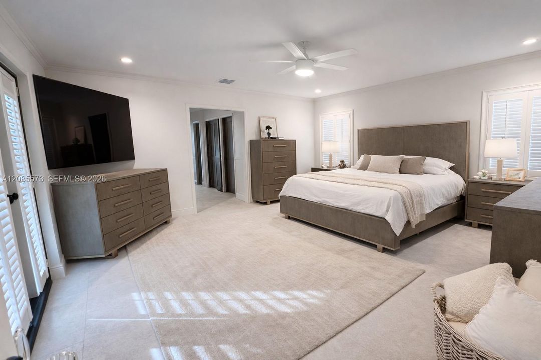 En Venta: $2,475,500 (5 camas, 4 baños, 4080 Pies cuadrados)