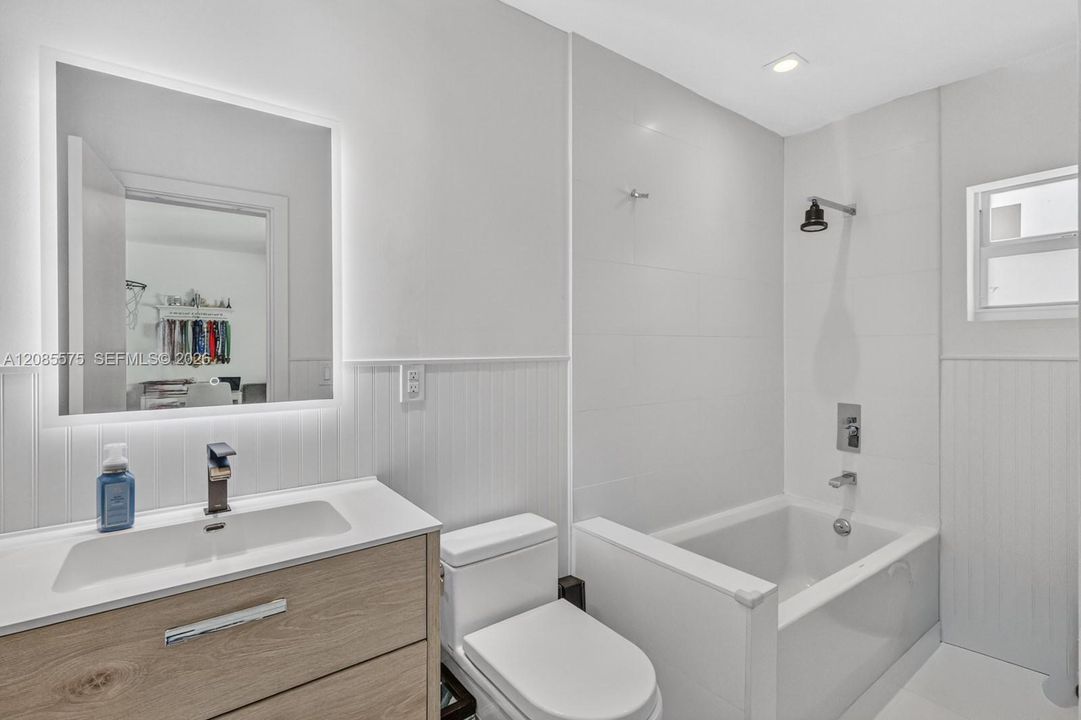 Bedroom 3 Bath