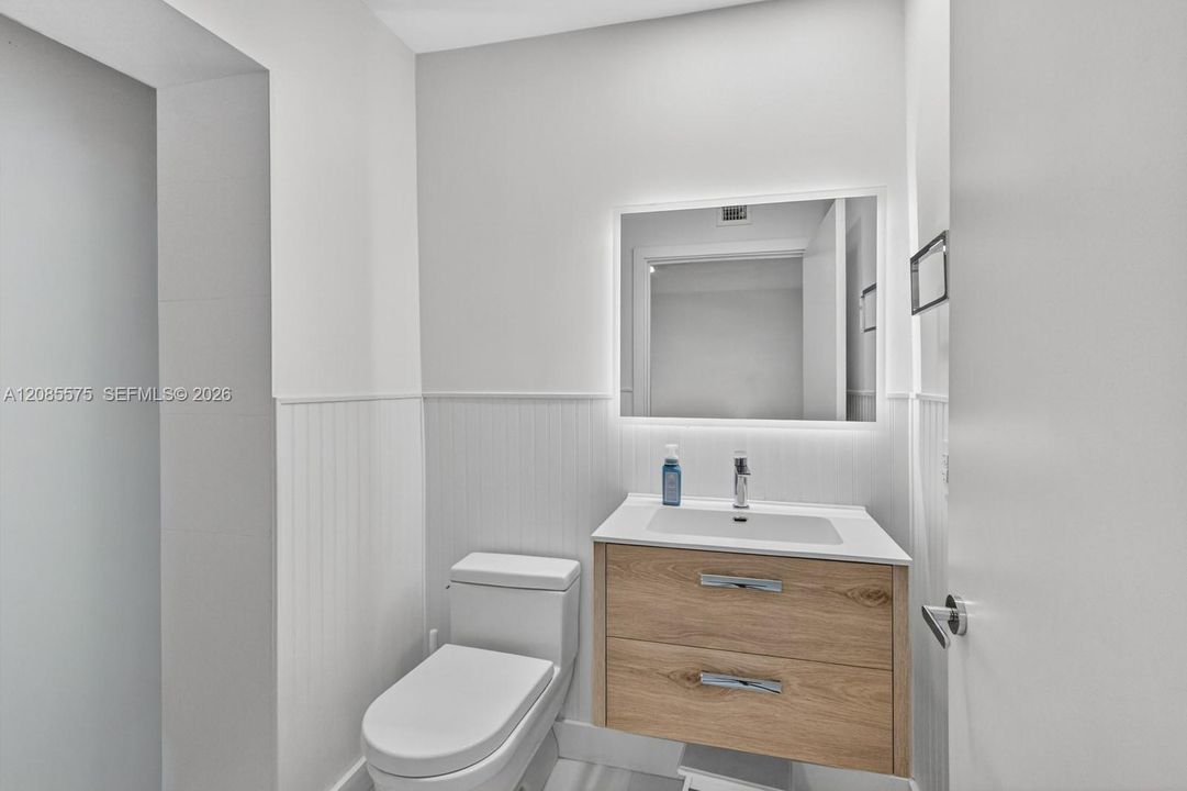 Bedroom 2 Bath