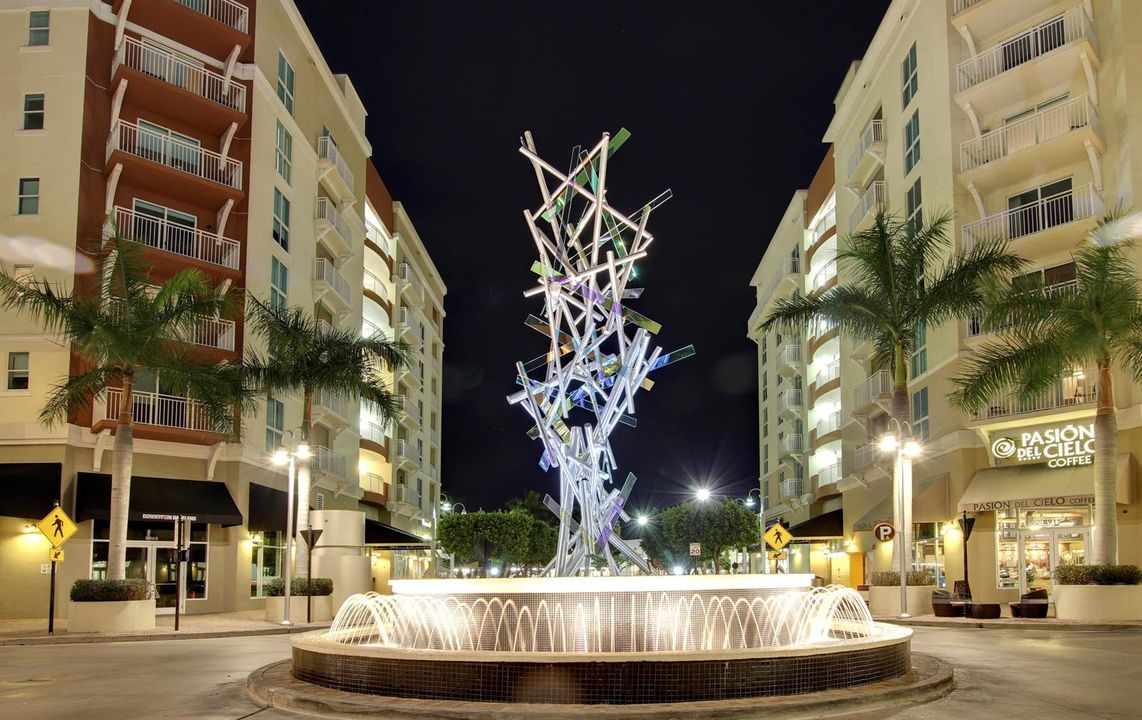 19__downtown_dadeland_Night_photo_by_Sup