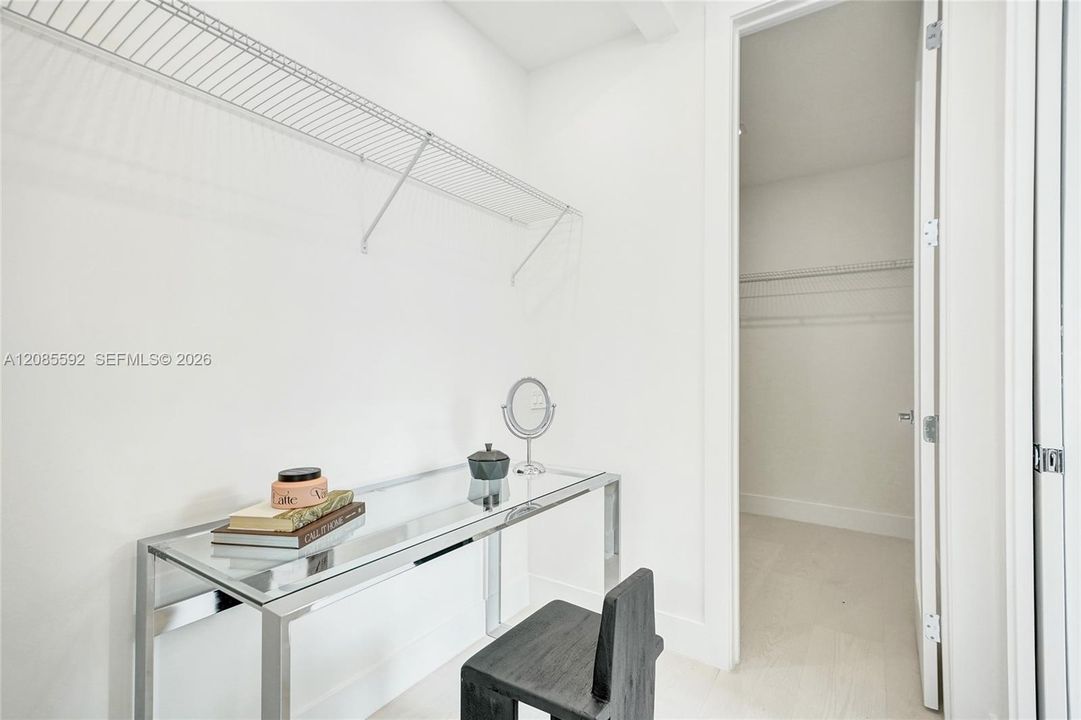 For Rent: $6,500 (3 beds, 2 baths, 2040 Square Feet)