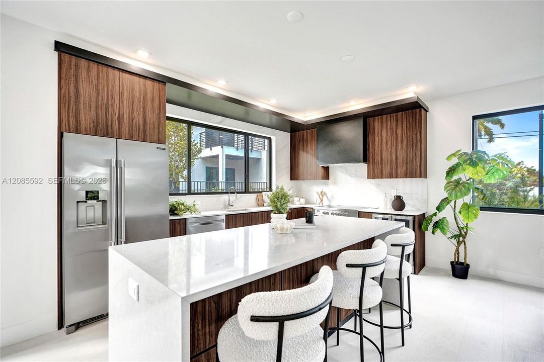 For Rent: $6,500 (3 beds, 2 baths, 2040 Square Feet)