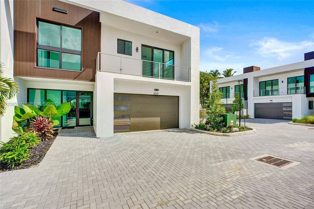 For Rent: $6,500 (3 beds, 2 baths, 2040 Square Feet)