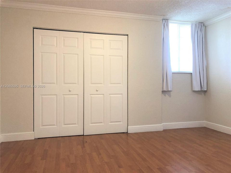 В аренду: $2,300 (2 спален, 1 ванн, 761 Квадратных фут)