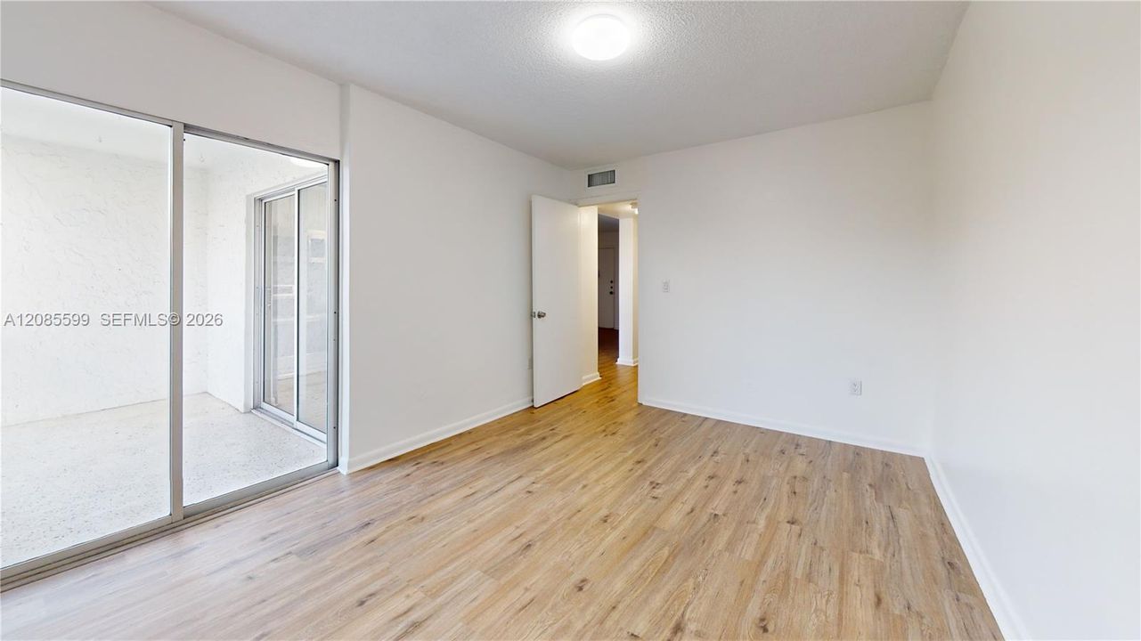 В аренду: $2,100 (2 спален, 1 ванн, 39116 Квадратных фут)