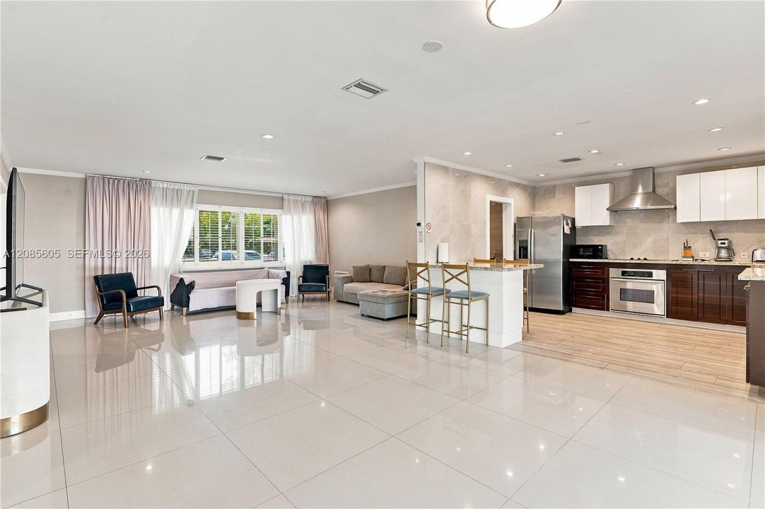 For Sale: $749,900 (3 beds, 2 baths, 1688 Square Feet)