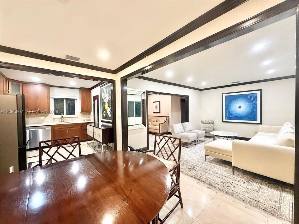 For Rent: $7,500 (2 beds, 3 baths, 1384 Square Feet)