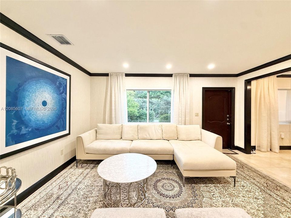 For Rent: $7,500 (2 beds, 3 baths, 1384 Square Feet)