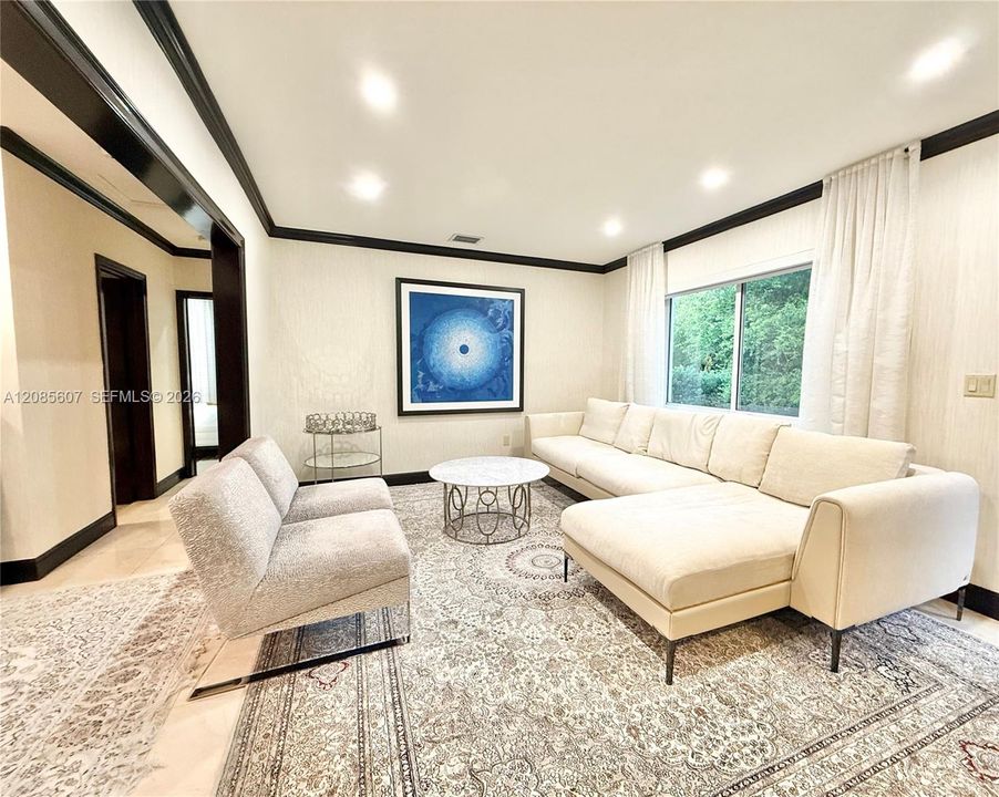For Rent: $7,500 (2 beds, 3 baths, 1384 Square Feet)