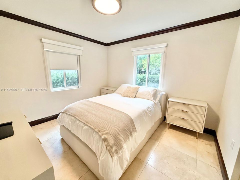 For Rent: $7,500 (2 beds, 3 baths, 1384 Square Feet)