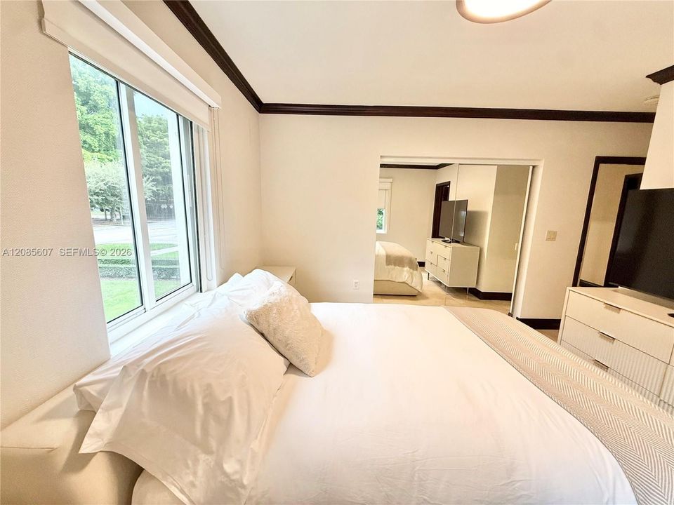 For Rent: $7,500 (2 beds, 3 baths, 1384 Square Feet)