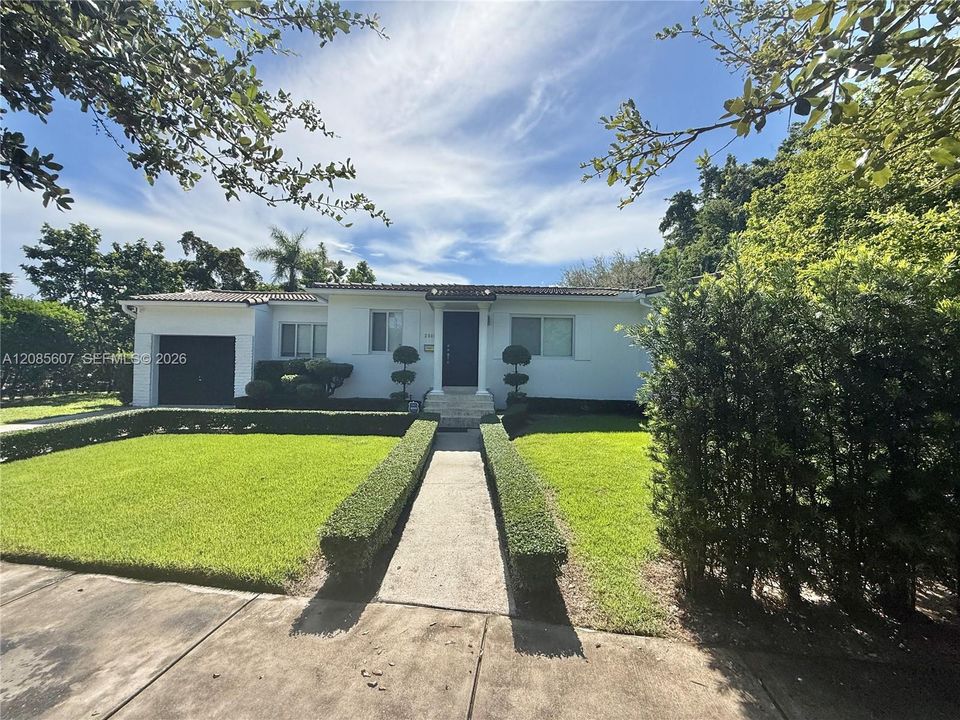 For Rent: $7,500 (2 beds, 3 baths, 1384 Square Feet)