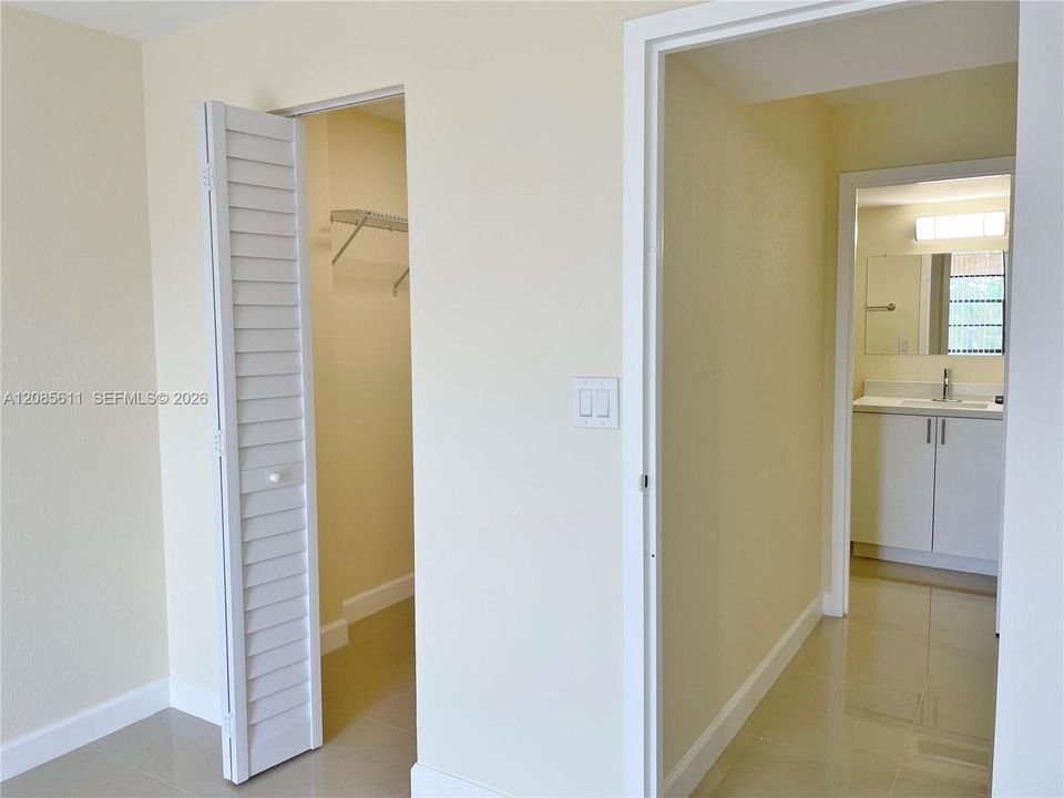 В аренду: $1,700 (1 спален, 1 ванн, 720 Квадратных фут)