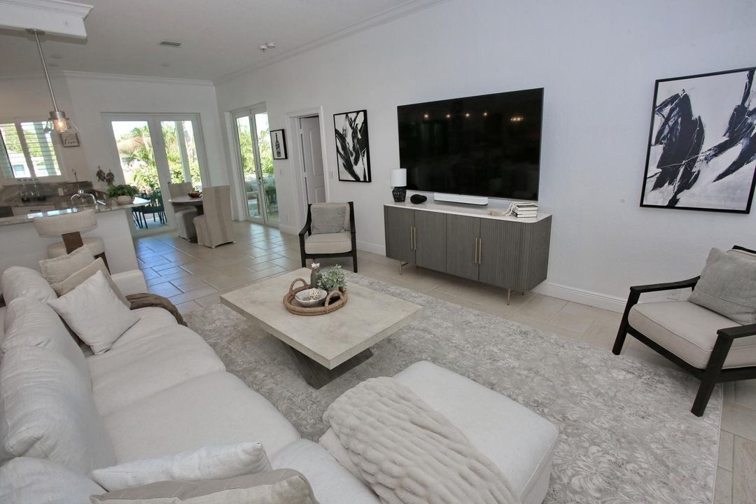 009-133-Living Room-1500x1000