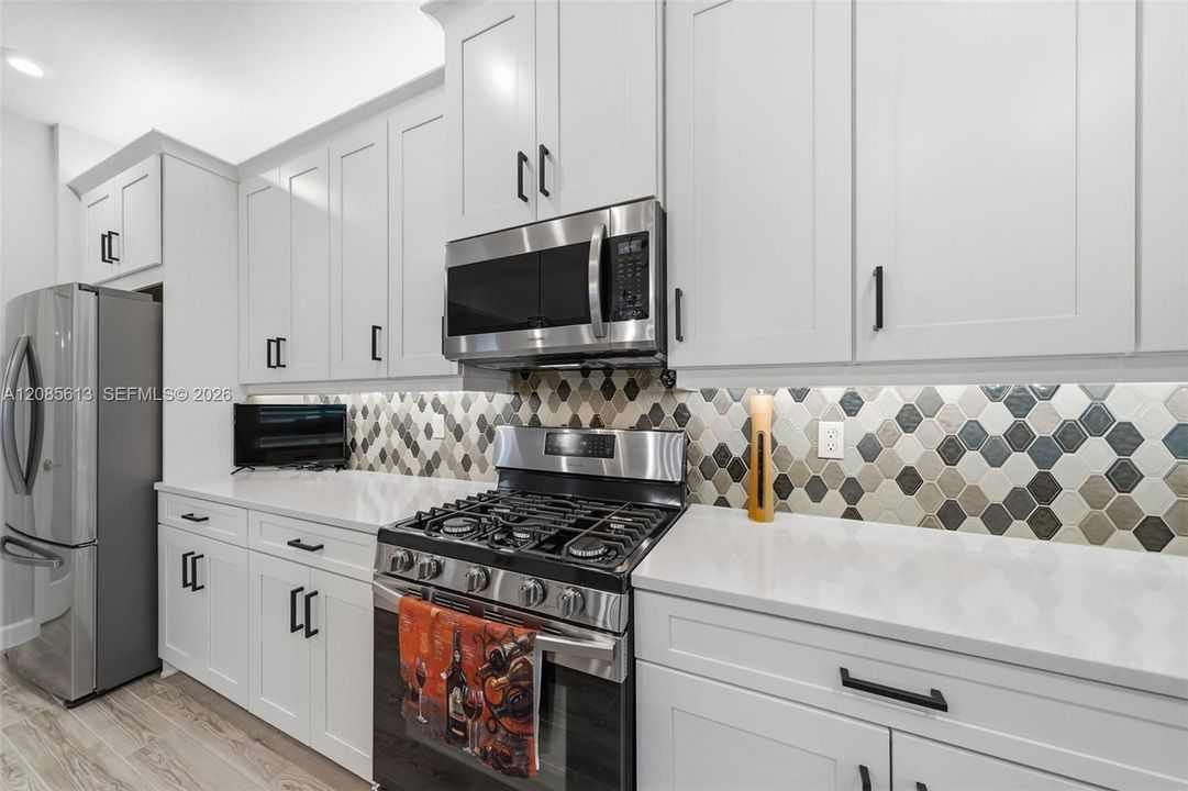 For Sale: $419,900 (3 beds, 2 baths, 1878 Square Feet)