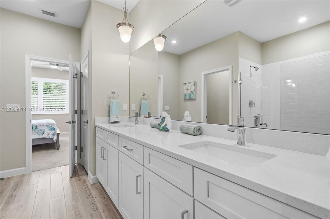 For Sale: $419,900 (3 beds, 2 baths, 1878 Square Feet)