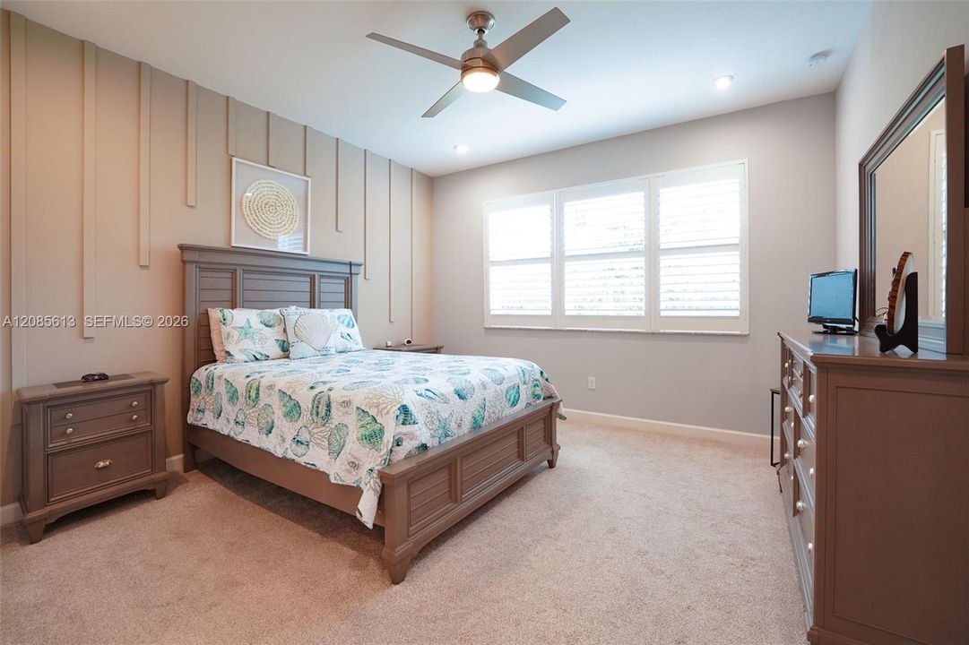 For Sale: $419,900 (3 beds, 2 baths, 1878 Square Feet)