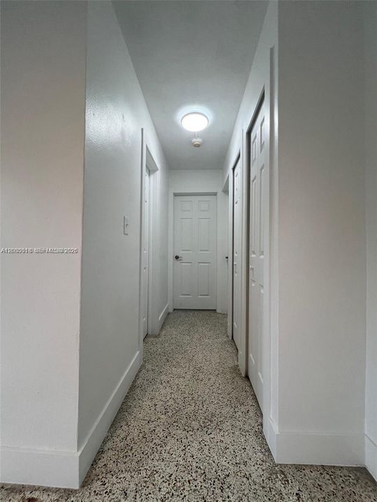 For Rent: $2,150 (2 beds, 1 baths, 4762 Square Feet)