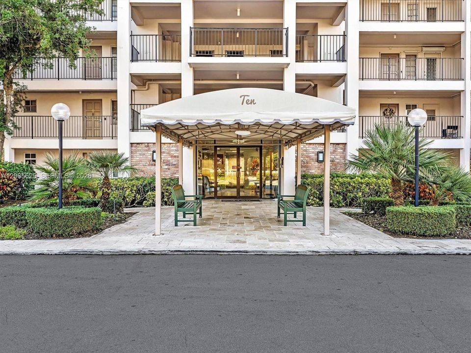 В аренду: $2,400 (2 спален, 2 ванн, 1100 Квадратных фут)