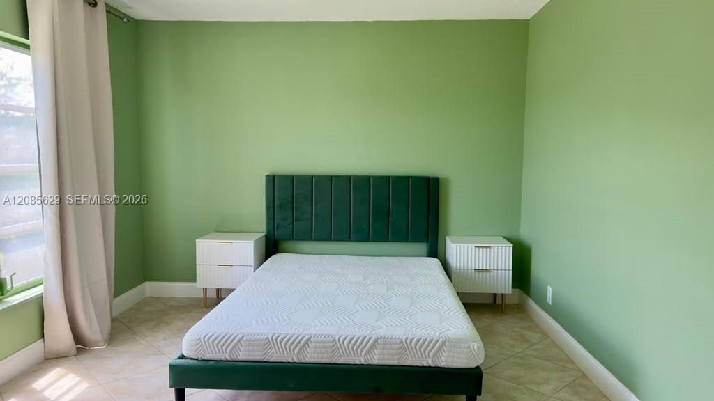 В аренду: $2,400 (2 спален, 2 ванн, 1100 Квадратных фут)