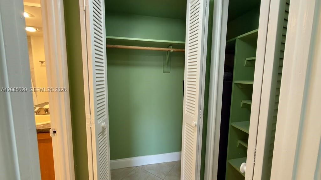 В аренду: $2,400 (2 спален, 2 ванн, 1100 Квадратных фут)