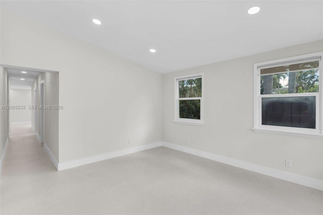 For Sale: $917,000 (3 beds, 2 baths, 1426 Square Feet)