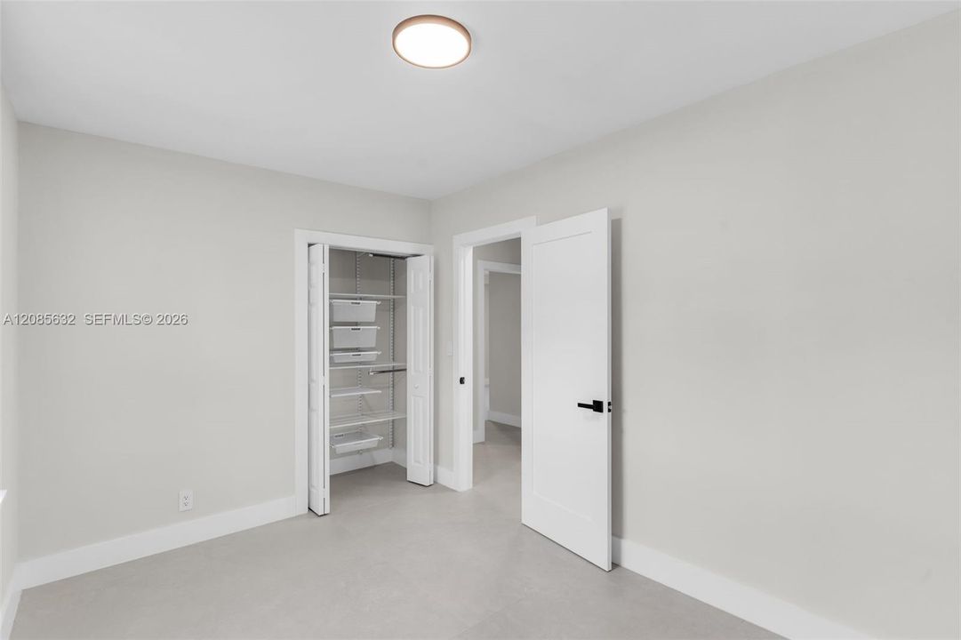 For Sale: $917,000 (3 beds, 2 baths, 1426 Square Feet)