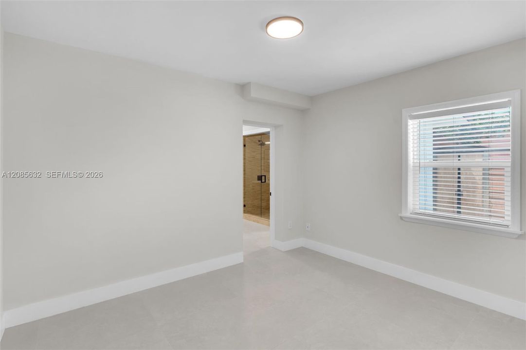 For Sale: $917,000 (3 beds, 2 baths, 1426 Square Feet)