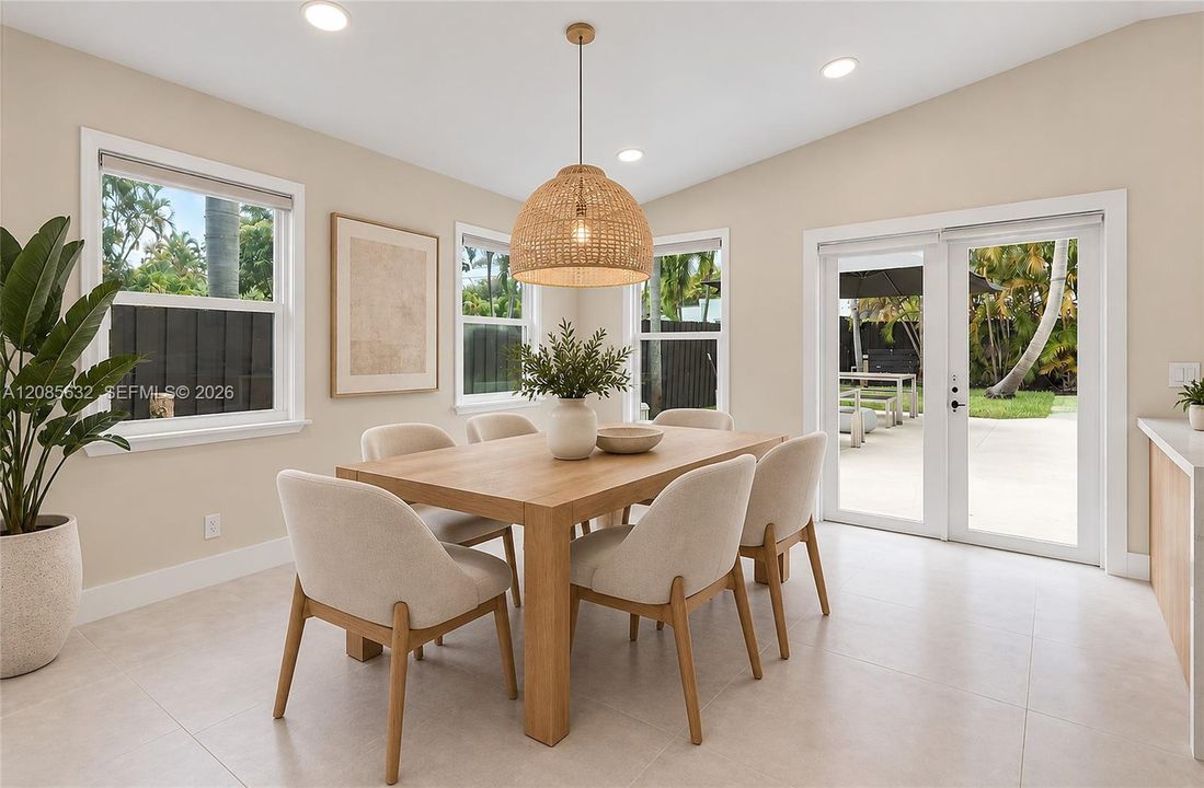 For Sale: $917,000 (3 beds, 2 baths, 1426 Square Feet)