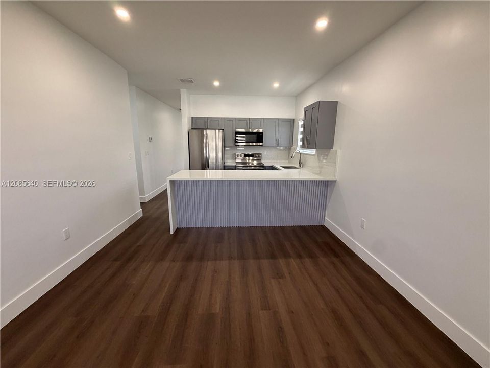 For Rent: $3,200 (4 beds, 2 baths, 2950 Square Feet)