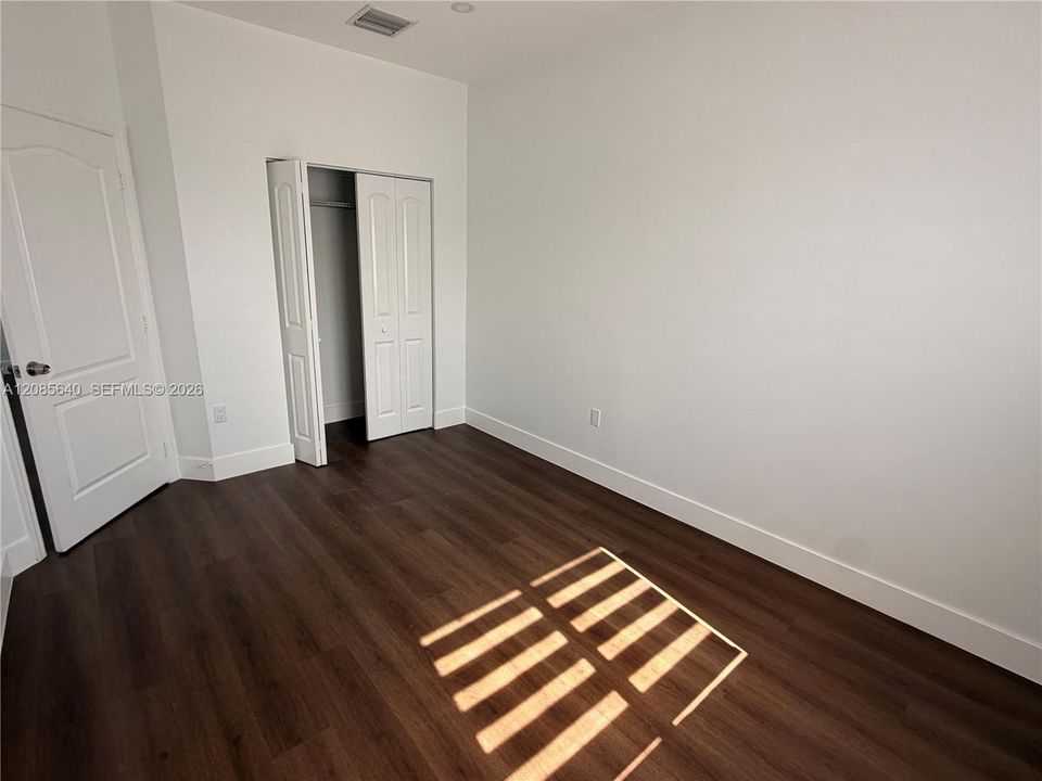 For Rent: $3,200 (4 beds, 2 baths, 2950 Square Feet)