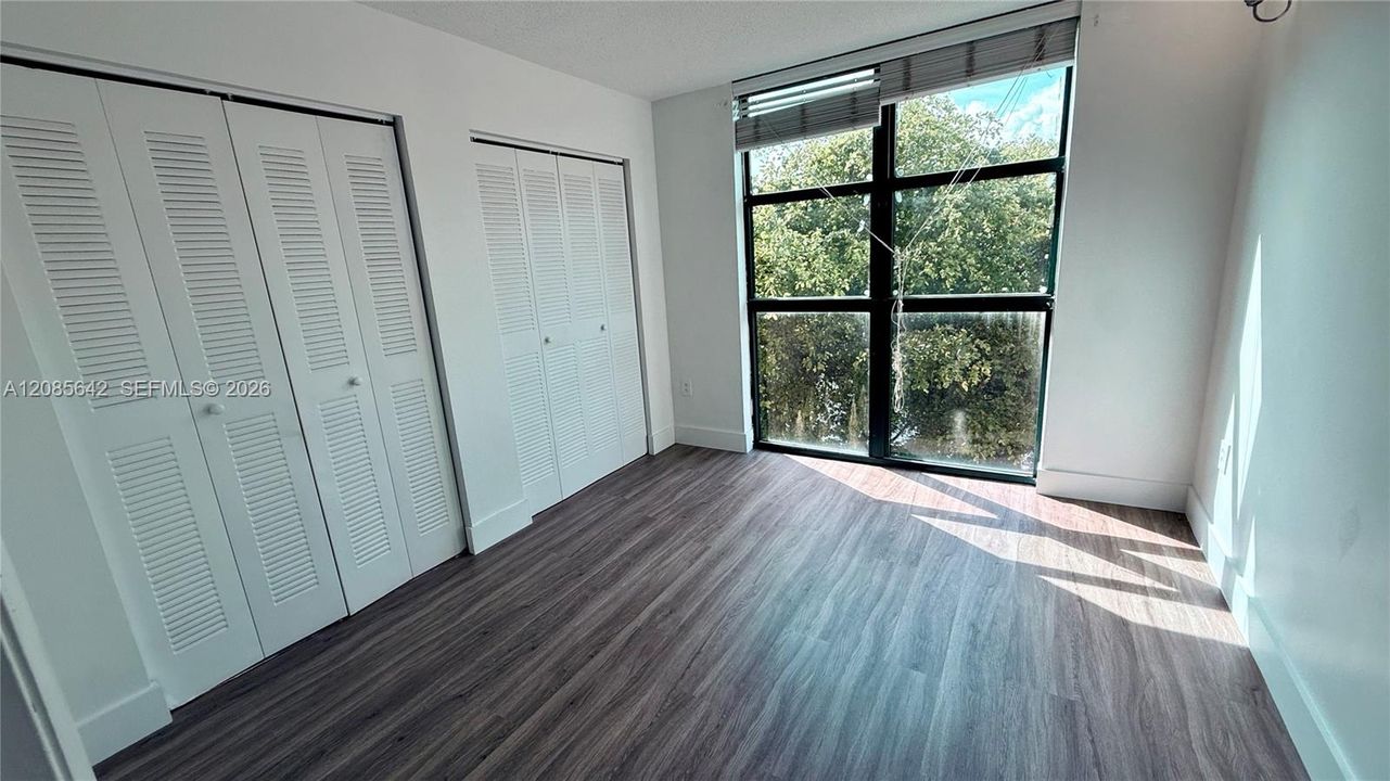 В аренду: $2,200 (2 спален, 2 ванн, 898 Квадратных фут)