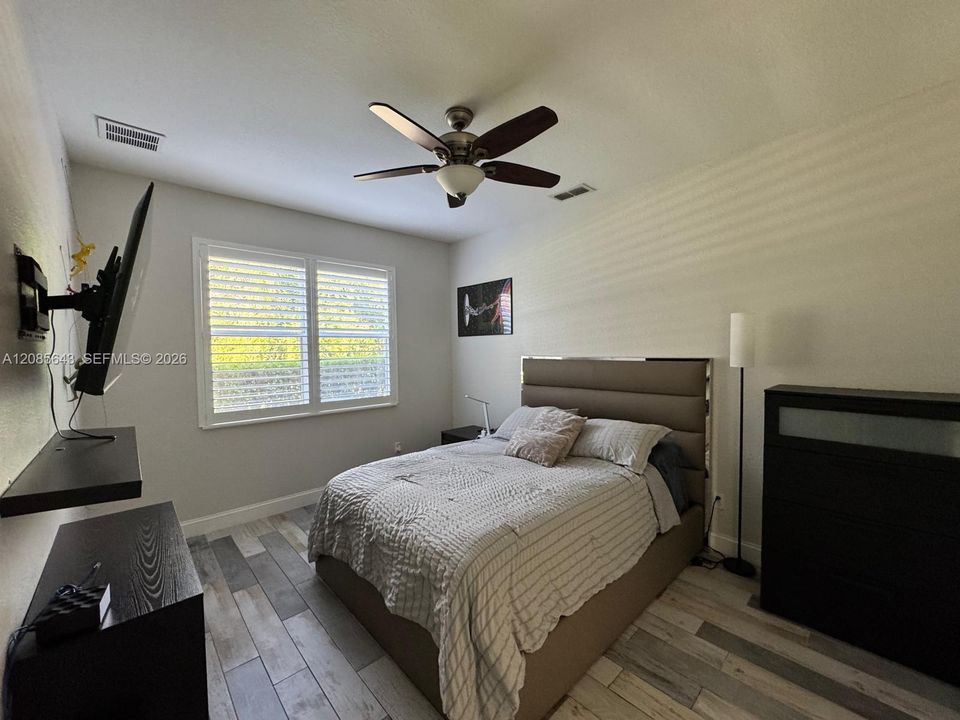Downstairs Bedroom (has bathroom inside)
